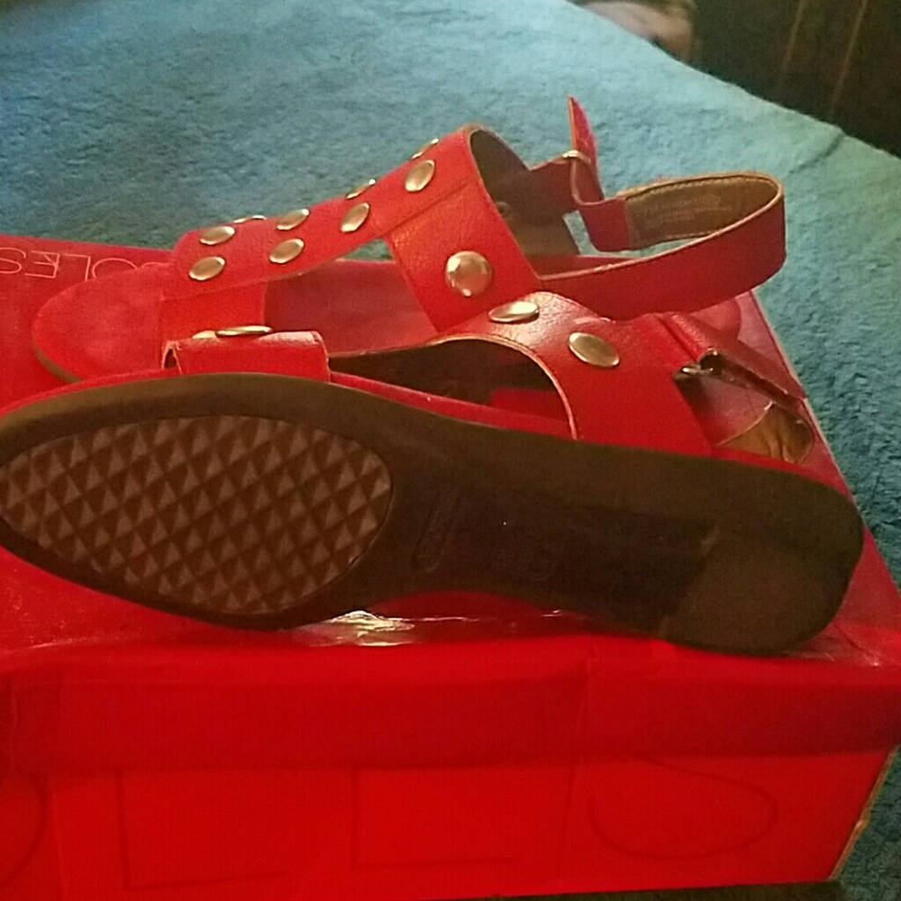 AEROSOLES Red Sandals with Gold Studs - Picture 3 of 4